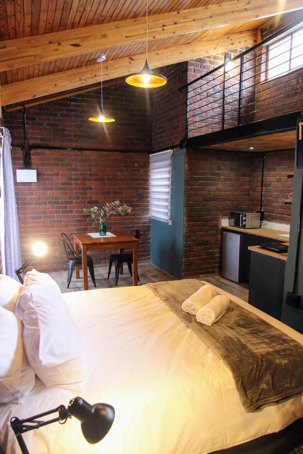 Nini'S Guest Units Hotel Bloemfontein Buitenkant foto